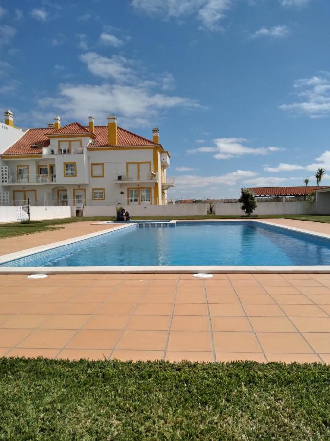 Palmeiras - T1 Com Piscina Apartment Baleal