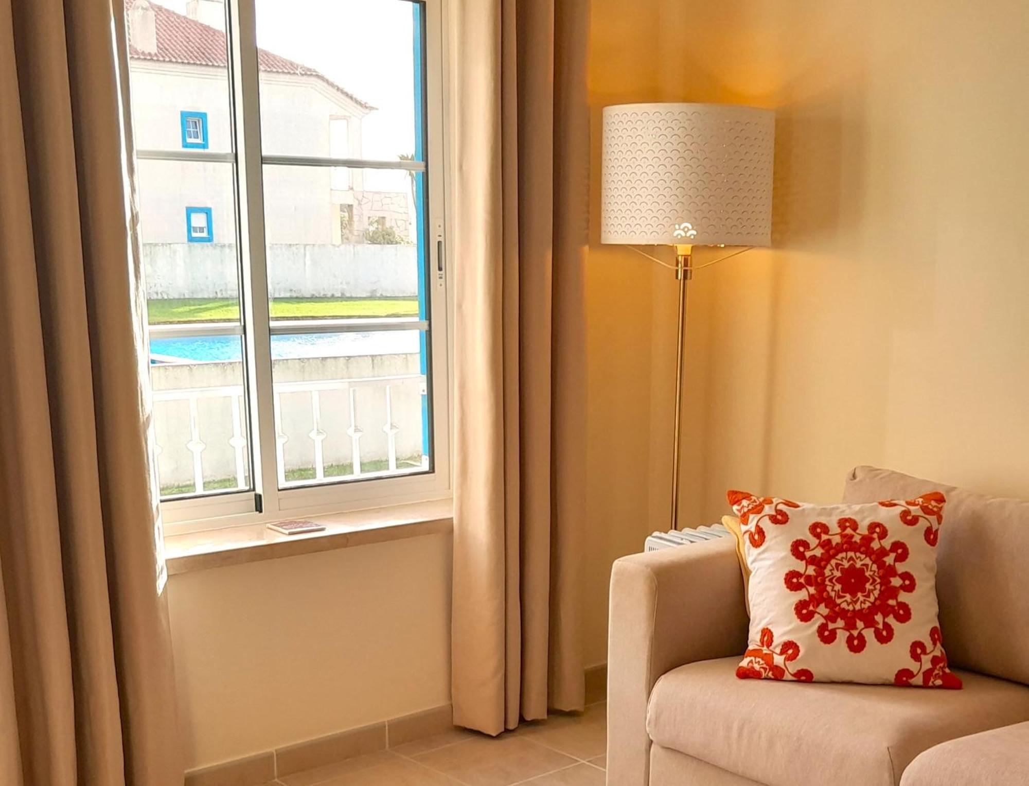 Apartment Palmeiras - T1 Com Piscina